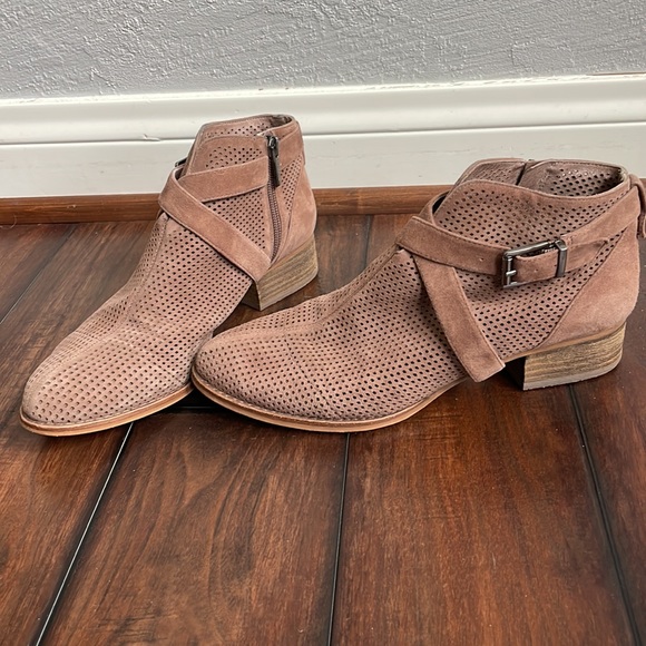 Vince Camuto Ankle Booties - Picture 1 of 9